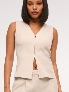 Abercrombie & Fitch Cream Tailored Zipper Vest Top Quiet Luxury Chic Neutral M